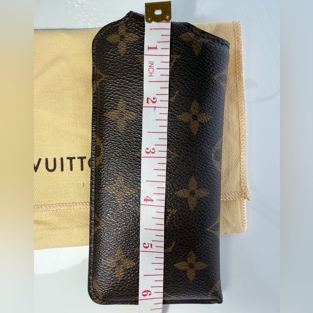 SOLD🎉Authentic Louis Vuitton Monogram Etui Lunette PM Glasses Case - Picture 13 of 15